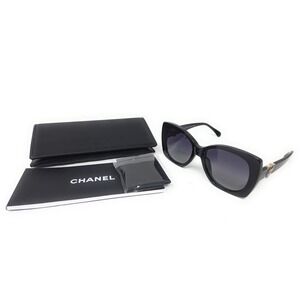 Chanel Polarized Sunglasses Chanel Logo 5519-A c.622/S8, Black-Gray Lens NEW